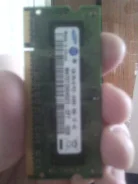 SO-DIMM DDR2.