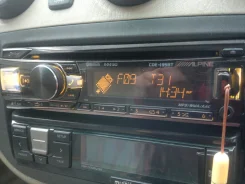 Alpine CDE-195BT ����