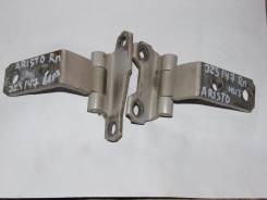 Крепление боковой двери. Toyota Aristo, JZS147, JZS147E Двигатели: 2JZGE, 2JZGTE