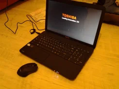 Toshiba Satellite C850-E1K. 17", 2,2����, ��� 2048 ��, ���� 460���, WiFi, Bluetooth, ����������� �� 3��. ����