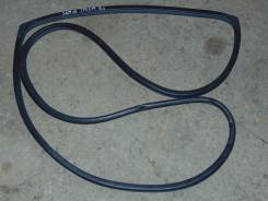 Уплотнитель двери багажника. Toyota Ipsum, SXM10, SXM10G, SXM15G, SXM15 Двигатель 3SFE