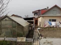 Продам частный дом с земельным участком. Улица Ветеранов 60, р-н слободка, площадь дома 130 кв. м., централизованный водопровод, электричество 25 кВт...