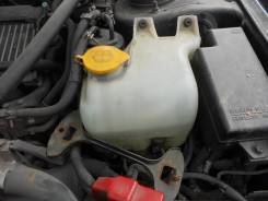 Бачок стеклоомывателя. Subaru Forester, SG5 Двигатель EJ205