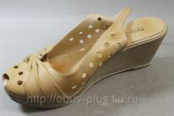 Босоножки. 41