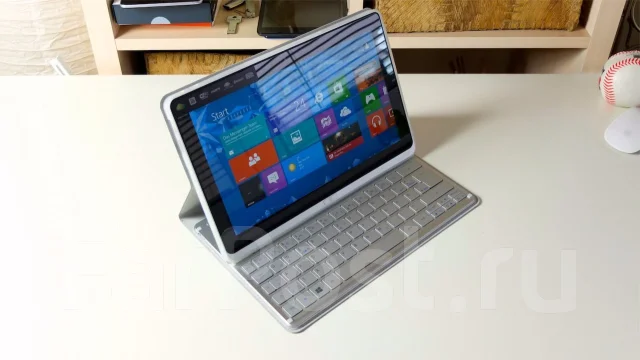 Acer Iconia Tab W700 128Gb ����