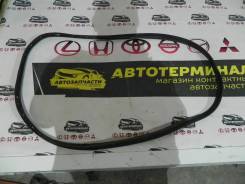 Уплотнитель проема багажника Мазда 3 BK5P