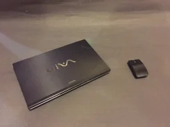 Sony VAIO VPC-Z12Z9R. 13.1", 2,7����, ��� 8 ��, ���� 256���, WiFi: 1, Bluetooth: 1, ����������� �� 1��. ����