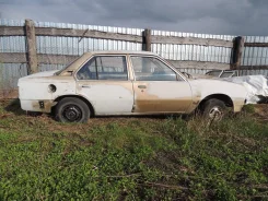 Opel Ascona ����