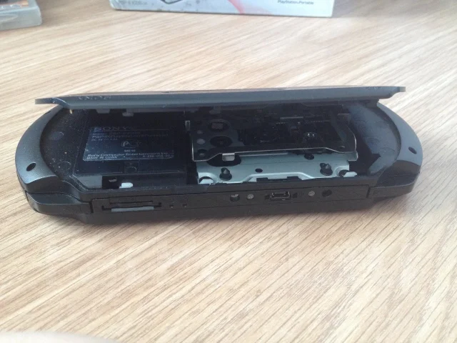 Sony PlayStation Portable Street E1000 ����