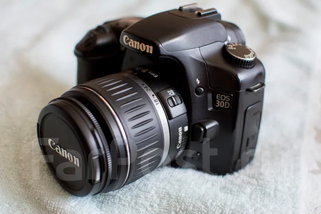 Canon EOS 30D Kit. 8 - 8.9 ��, ���: 3� ����
