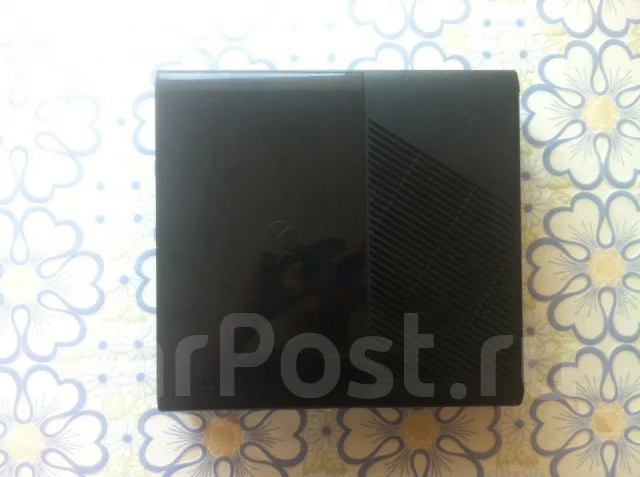 Microsoft Xbox 360 E 500Gb ����
