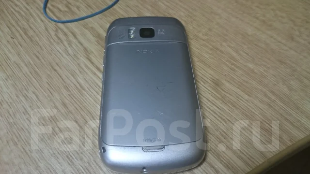 Nokia E6 ����