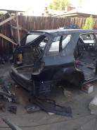 Задняя часть автомобиля. Toyota Harrier