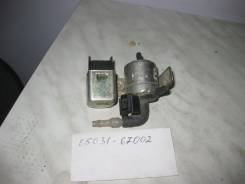 Мотор бачка омывателя. Toyota Lite Ace, CR29, KR27, CR27, CR28, CR21, CR38, CR22, CR37, CR36, CR31, CR30, YR25, YR30, YR21, KR28, YR22, YR29, YR39, KR...