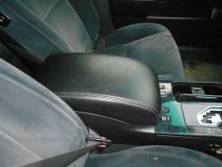 Подлокотник. Toyota Crown, GRS181
