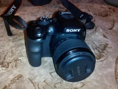 Sony Alpha ILCE-3500. 20 � ����� ��, ���: 14� � ����� ����