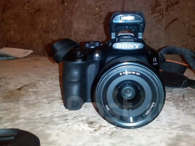 Sony Alpha ILCE-3500. 20 � ����� ��, ���: 14� � ����� ����