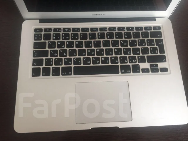 Apple MacBook Air 13 2012 Mid MD232. 13.3", 1,8����, ��� 4 ��, ���� 256���, WiFi: 1, Bluetooth: 1 ����