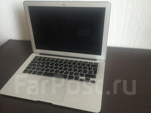 Apple MacBook Air 13 2012 Mid MD232. 13.3", 1,8����, ��� 4 ��, ���� 256���, WiFi: 1, Bluetooth: 1 ����
