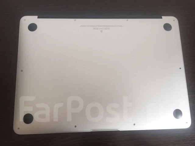 Apple MacBook Air 13 2012 Mid MD232. 13.3", 1,8����, ��� 4 ��, ���� 256���, WiFi: 1, Bluetooth: 1 ����