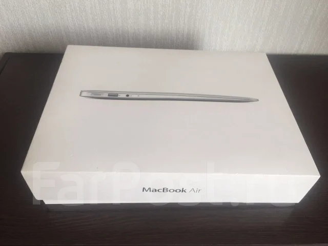 Apple MacBook Air 13 2012 Mid MD232. 13.3", 1,8����, ��� 4 ��, ���� 256���, WiFi: 1, Bluetooth: 1 ����