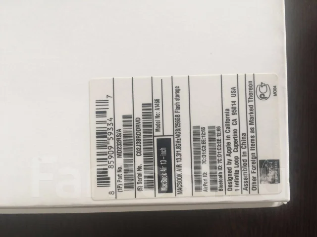 Apple MacBook Air 13 2012 Mid MD232. 13.3", 1,8����, ��� 4 ��, ���� 256���, WiFi: 1, Bluetooth: 1 ����