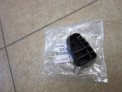 Крепление бампера. Toyota ist, NCP65, NCP61, NCP60 Двигатели: 1NZFE, 2NZFE