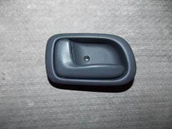 Ручка двери внутренняя. Toyota Sprinter Carib, AE111G, AE111
