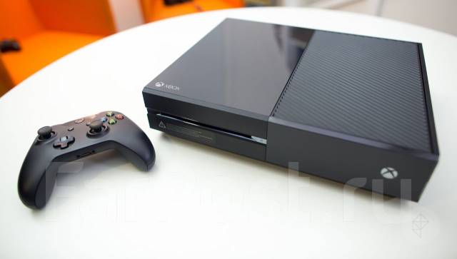 X box one цена на 1день - Игровые приставки и консоли в Находке