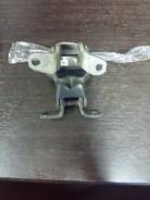 Крепление двери. Subaru Forester, SF5, SF9, SG5, SG9, SG9L, SH5, SH9, SH9L, SHJ Subaru Impreza, GC1, GC2, GC4, GC6, GC8, GD2, GD3, GD9, GDA, GDB, GDC...