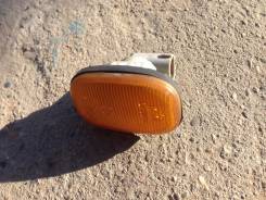 Отражатель поворотника. Toyota Corolla Spacio, AE115N, AE111, AE111N, AE115 Двигатели: 7AFE, 4AFE