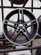 Vossen. 6.0x15, 5x114.30, ET35, ЦО 73,1 мм.