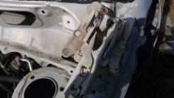 Крепление капота. Toyota Ipsum, SXM10