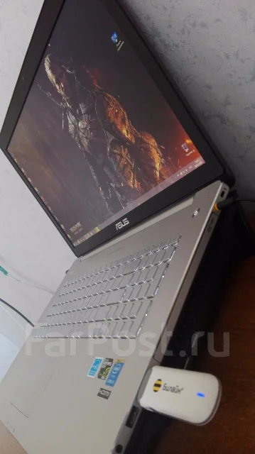 Asus N750JK. 17.3", 3,3����, ��� 8 ��, ���� 1 500���, WiFi: 1, Bluetooth: 1, ����������� �� 5��. ����