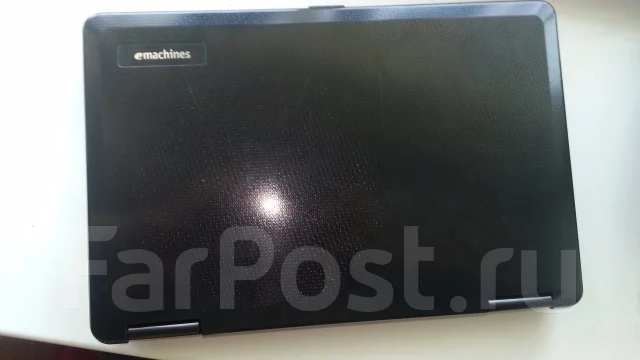 eMachines E525. 15.6", 2,2����, ��� 2048 ��, ���� 320���, WiFi: 1, Bluetooth: 1, ����������� �� 2��. ����