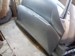 Капот. Toyota Grand Hiace