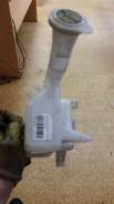 Расширительный бачок. Mazda Demio, DY3R, DY5W, DY3W, DY5R Mazda Verisa, DC5W, DC5R