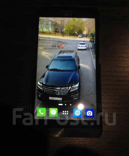 Asus ZenFone 6 ����