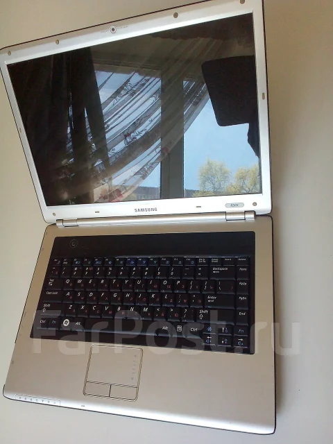 Samsung R505. 15.6", ��� 3072 ��, ����������� �� 1��. ����