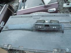 Обшивка, панель салона. Toyota Crown, GRS180