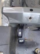 Ручка открывания багажника. Toyota Corona Premio, ST215 Двигатель 3SFE