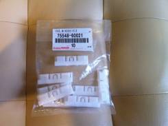 Молдинг стекла. Toyota Land Cruiser, VDJ200, GRJ200, URJ200, URJ202, UZJ200 Двигатели: 1VDFTV, 3URFE, 1URFE, 1GRFE, 2UZFE