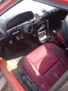 Mazda 323F ����