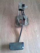 Педаль тормоза. Toyota Vista, SV40, SV41, CV40, CV43, SV42, SV43 Toyota Camry, CV40, SV41, SV40, SV43, SV42, CV43 Двигатели: 3CT, 3SFE, 4SFE