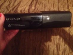 Microsoft Xbox 360 E 500Gb ����