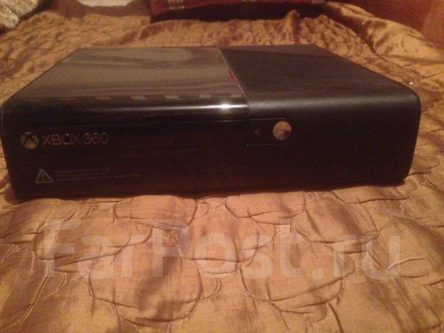 Microsoft Xbox 360 E 500Gb ����