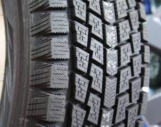 Hankook DynaPro i*cept RW08. Зимние, без шипов, 2015 год, без износа, 4 шт