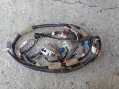 Проводка двери. Toyota Corolla Runx