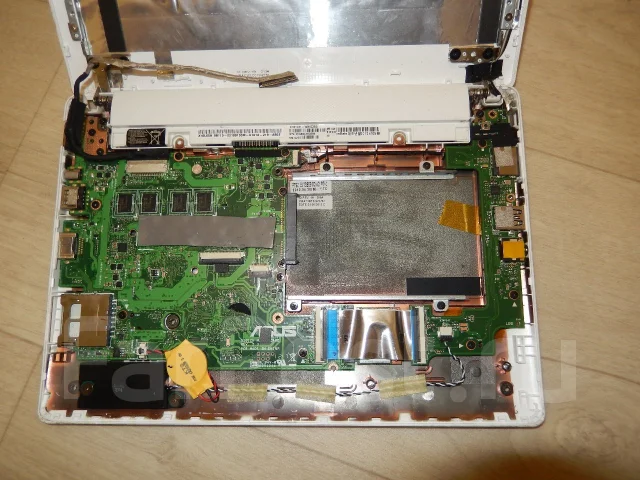 Asus Eee PC X101CH. 10.1", ��� 1024 ��, WiFi: 1, Bluetooth: 1 ����