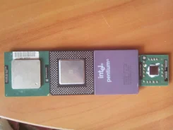 Intel Pentium III ����